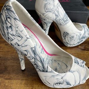 Iron Fist, Nude Platform